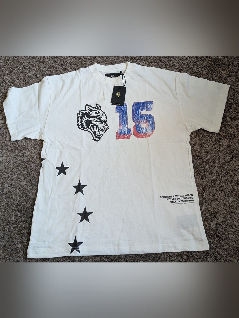 NWT Darc Sport #15 New York Cream Cotton Wolves Graphic Shirt Men's L